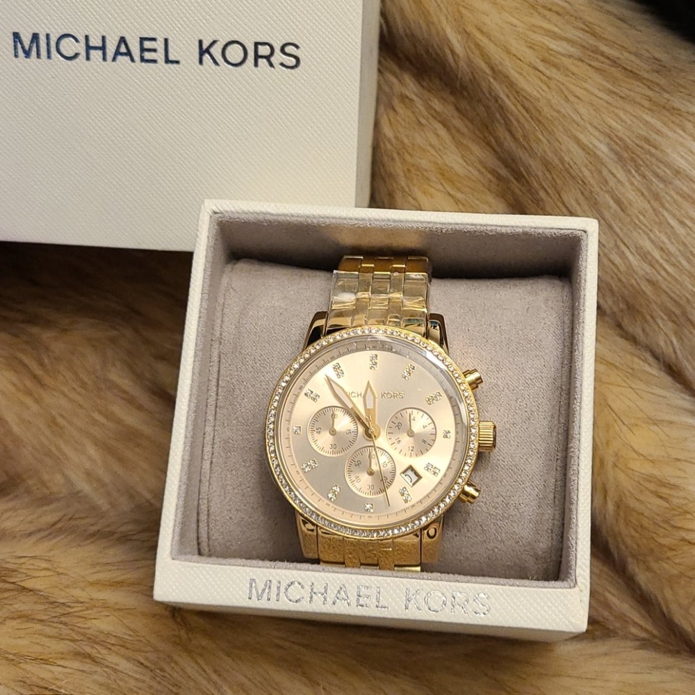 Beautiful New Michael Kors Watch